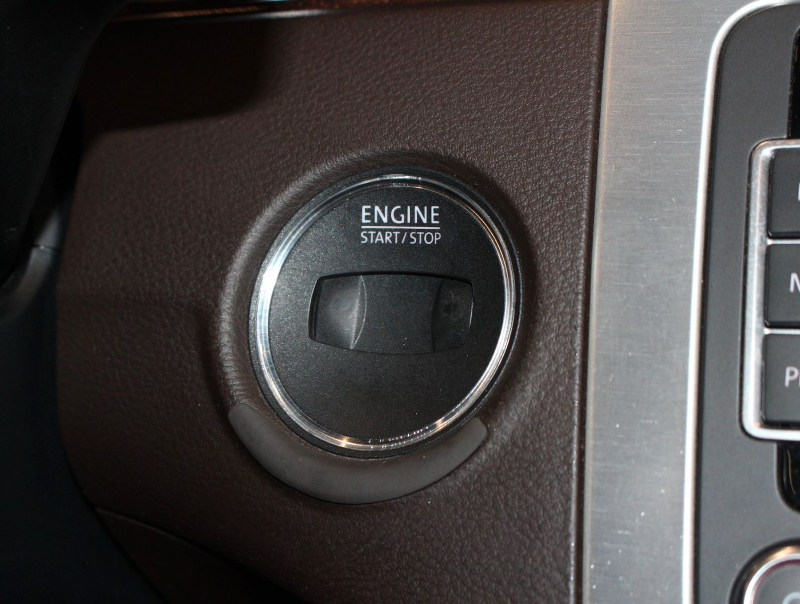Fahrzeugabbildung Volkswagen Passat Highline BlueMotion Sitzklma+Pano+Massage