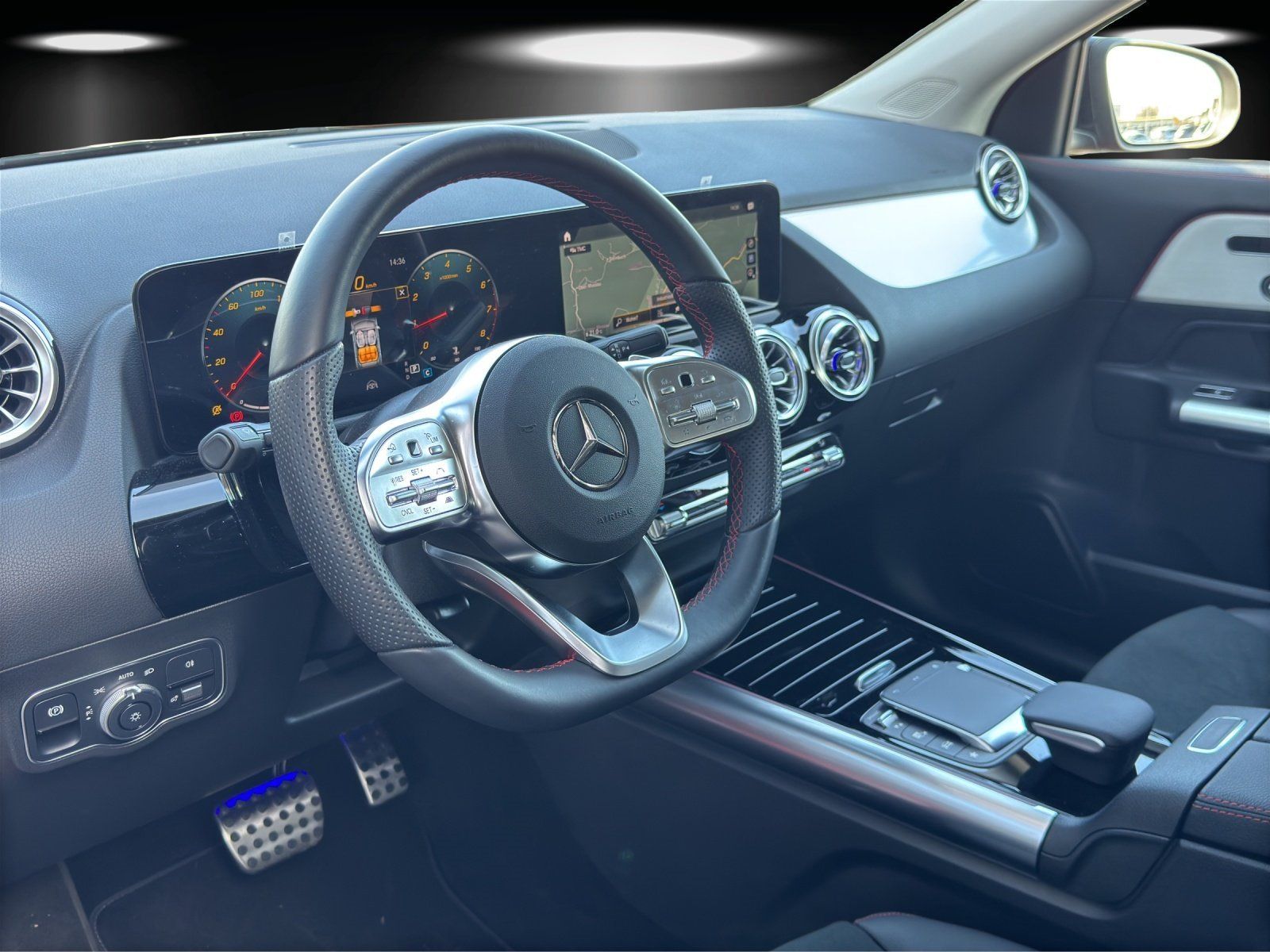 Fahrzeugabbildung Mercedes-Benz GLA 250 4M AMG Memo DISTRO KeyGo AHK Business AR