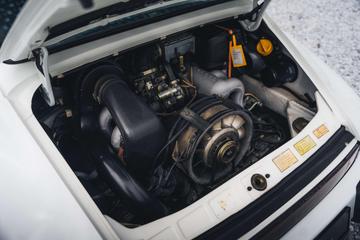 1986 Porsche 911 URMODELL — миниатюра 25
