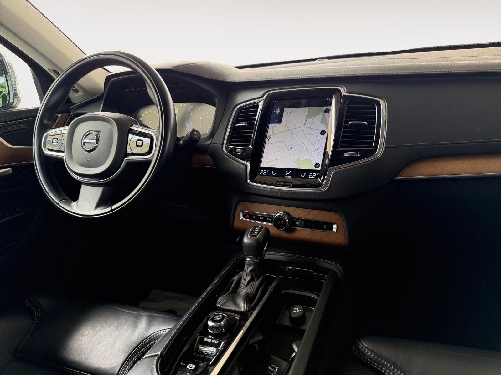 Volvo XC90 2.0 D5 Inscription AWD LEDER KAM LED CARPLA