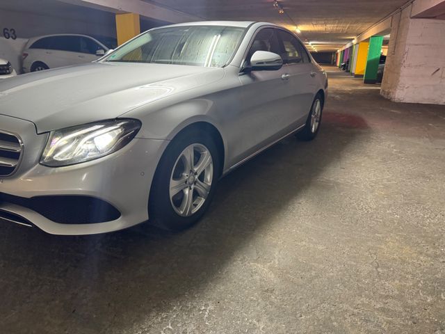 MERCEDES-BENZ E 220 d AVANTGARDE Autom. AVANT lückenlos MB