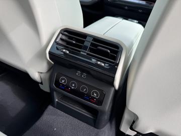 صورة مصغرة 29 لـ 2025 BMW I5