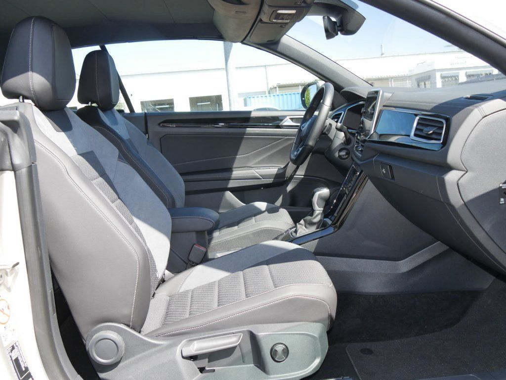 Volkswagen T-Roc Cabriolet 1.5 TSI DSG R-Line Navi LED ACC foto 4