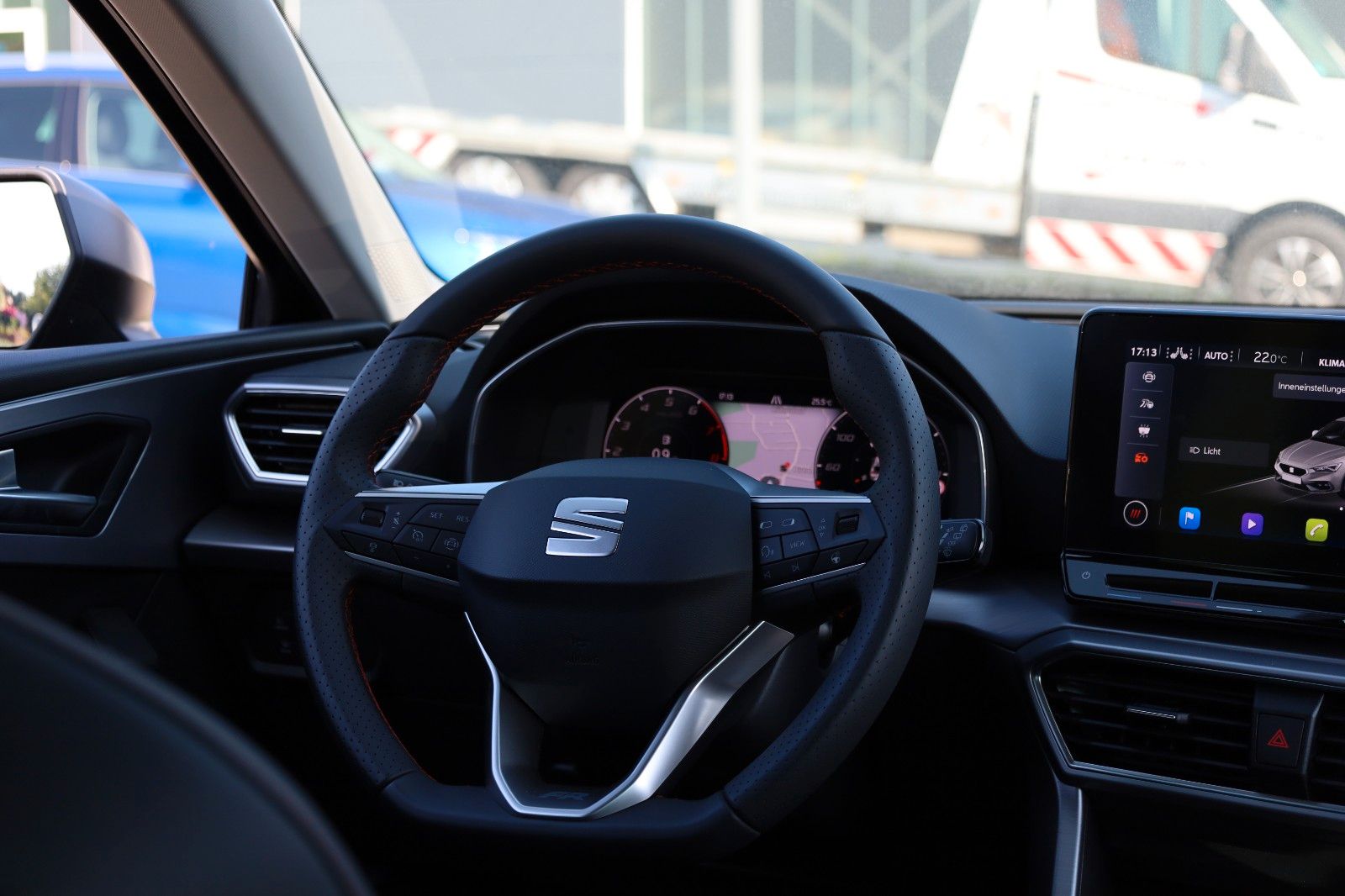 Fahrzeugabbildung SEAT Leon FR 1,5 TSI *LED*SHZ*PDC