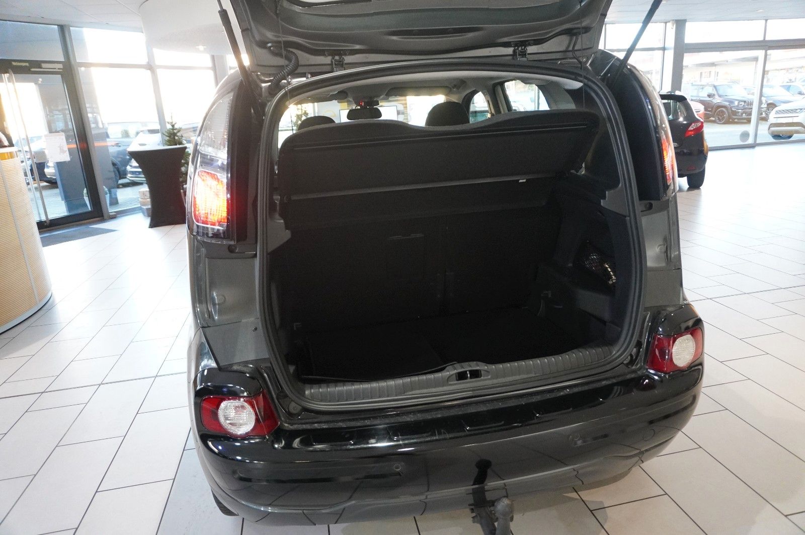 Fahrzeugabbildung Citroën C3 Picasso 1.4 GAS/ BENZIN Exclusive KLIMA/AHK