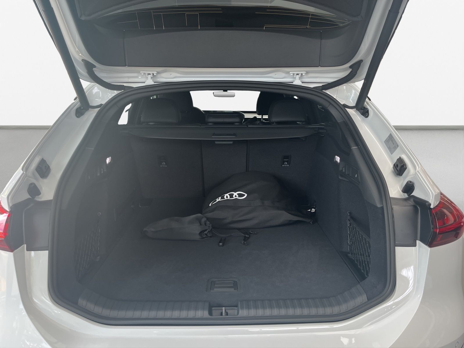 Audi A6 e-tron - Bild 8