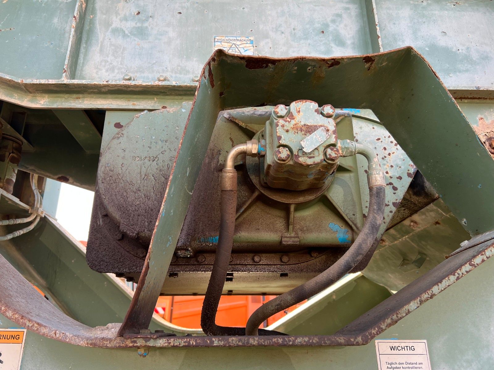 Fahrzeugabbildung Terex Pegson AX 877 / 7.913h /