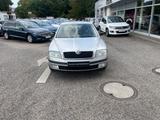 Skoda Octavia Combi Classic - Skoda Octavia aus 2005 mit Diesel-Antrieb