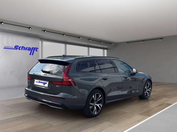 Volvo V60 Plus Dark B4 Mild-Hybrid Benzin*Head-Up*360 