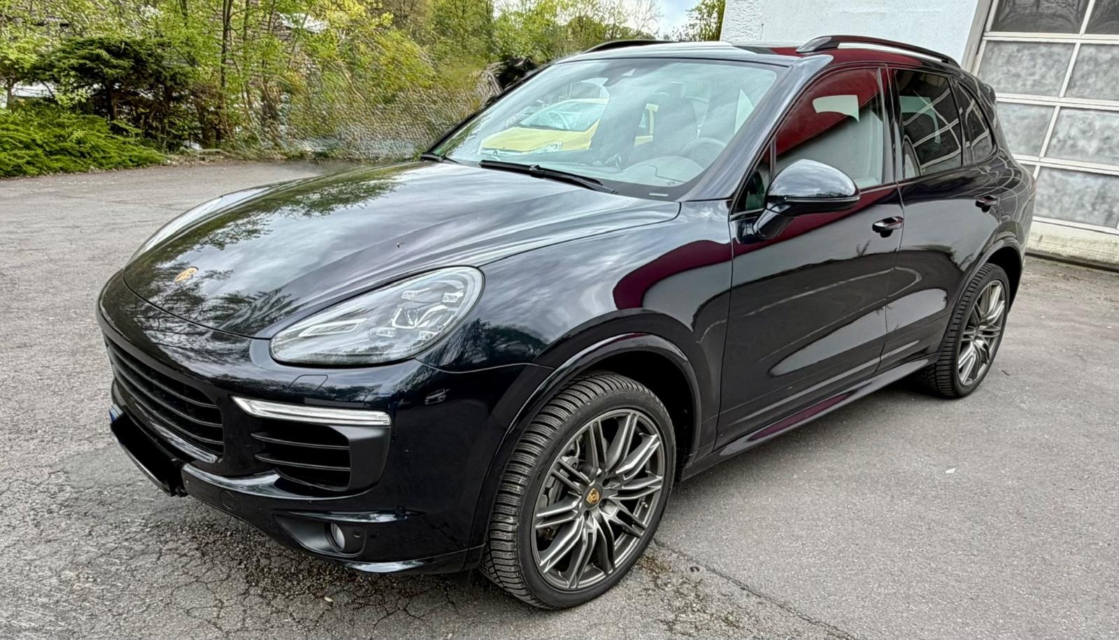 Porsche Cayenne S Diesel* Sport Design*Pano*Burmester*
