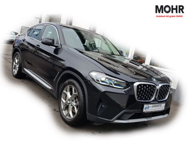 BMW X4 xDrive 30 i Autom AHK Laser Panorama ACC Lede