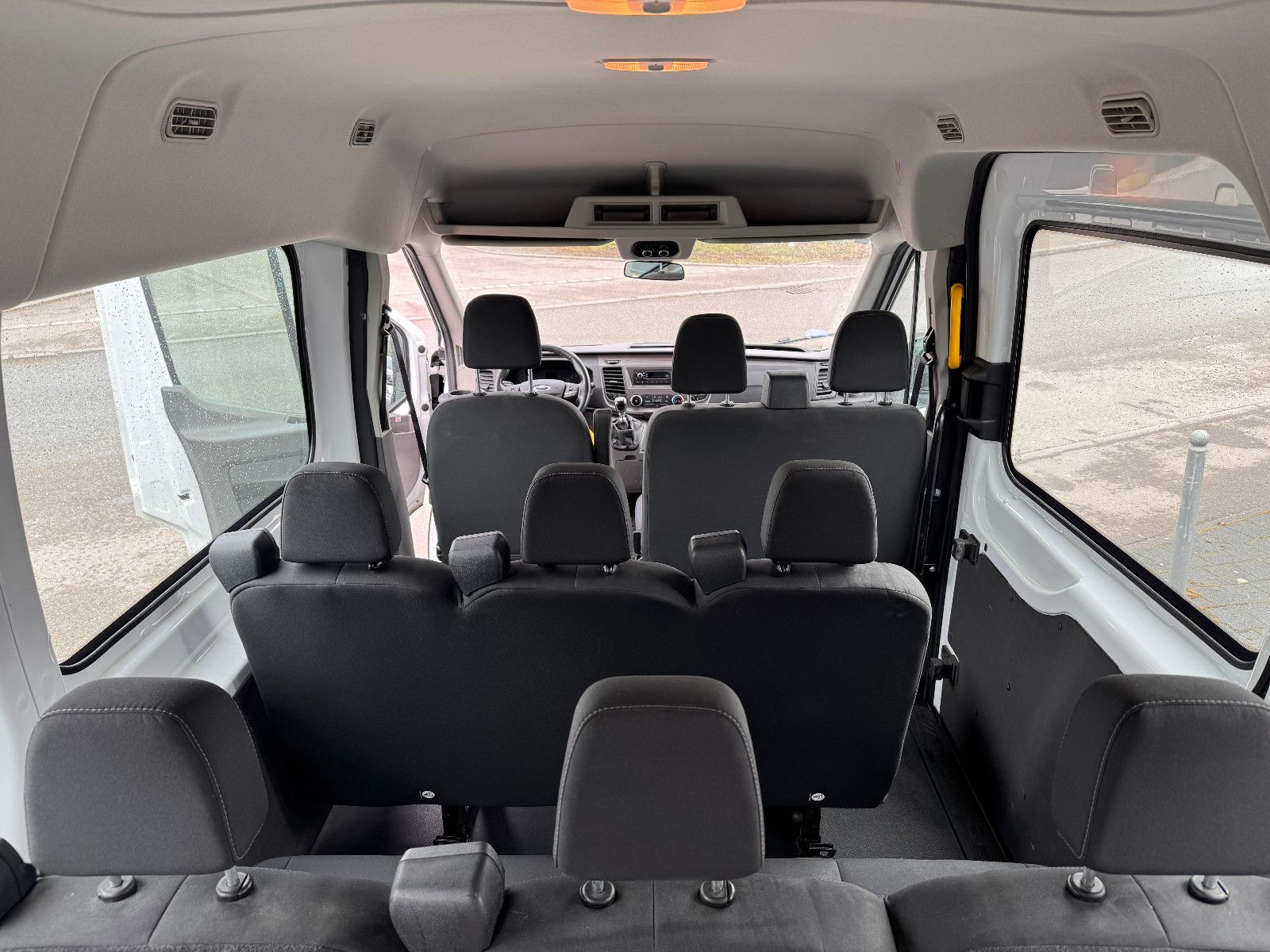 Fahrzeugabbildung Ford Transit 350 L3H2 *'ROLLSTULL LADERAMPE*9-SITZE*