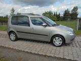 Skoda Roomster 1.6 16V Style Pano KLIMA STHZ! - Skoda Roomster aus 2009