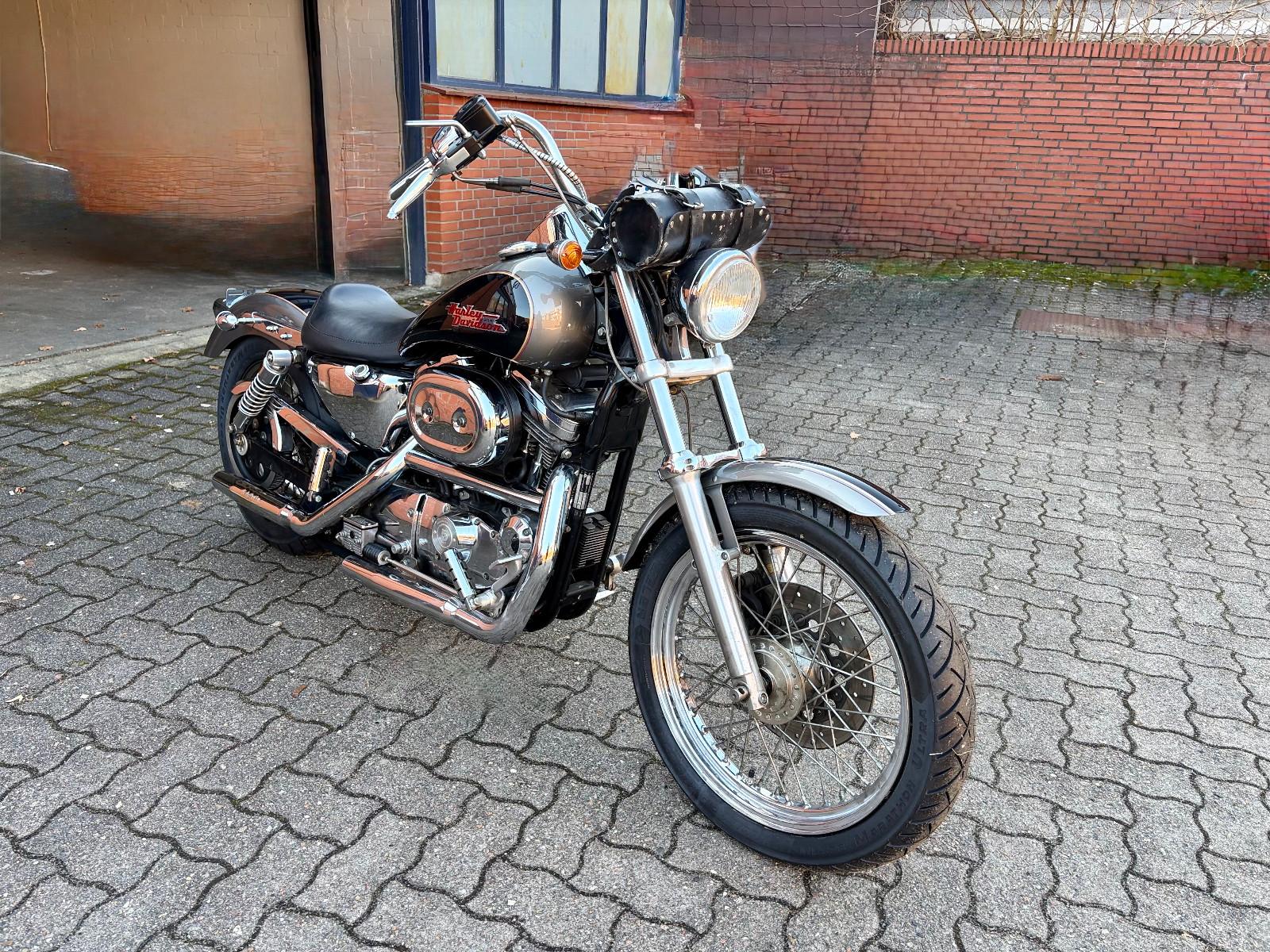 Harley-Davidson Sportster 1200 Custom nur 12.347 km 2. Hand