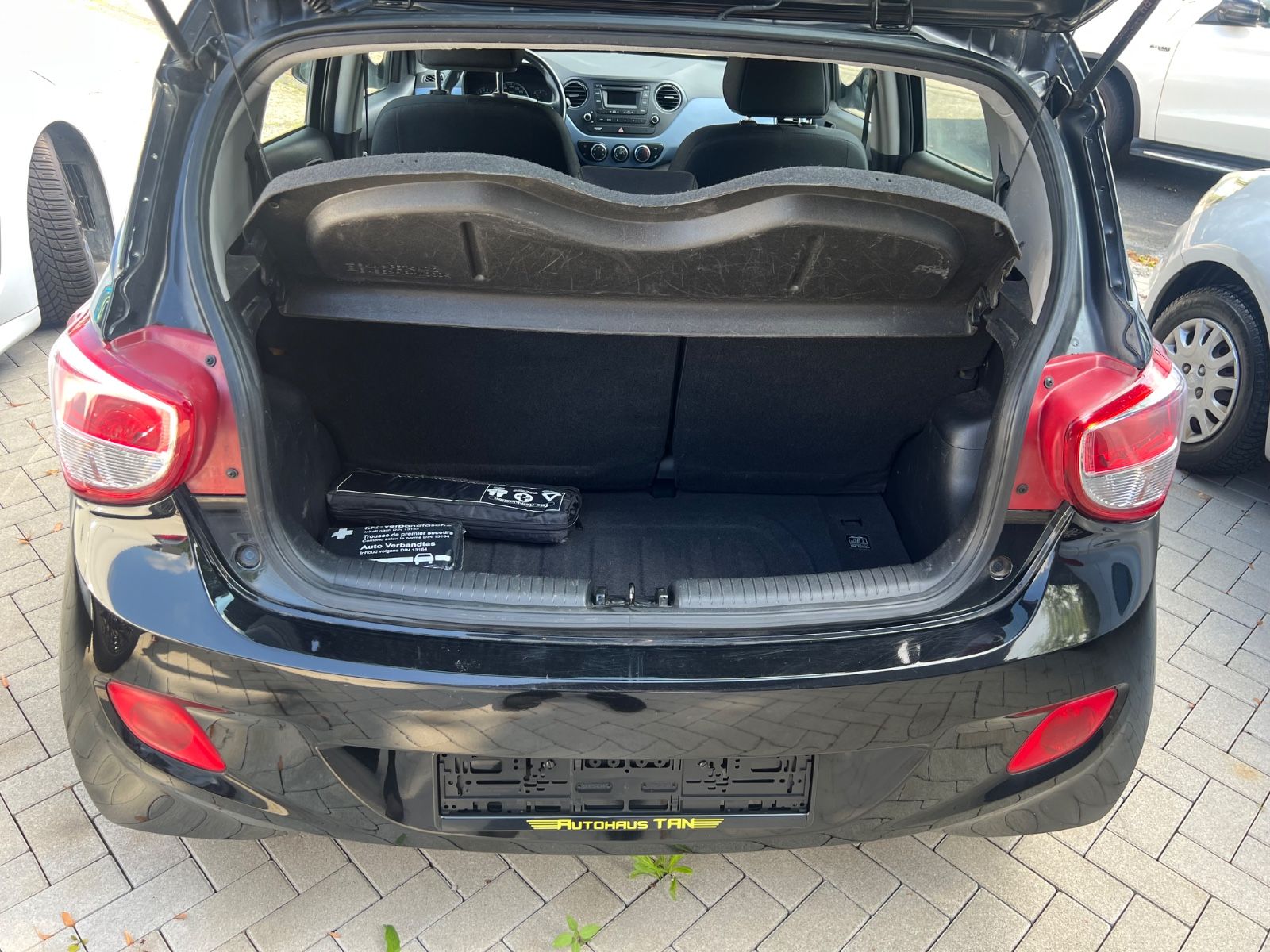 Fahrzeugabbildung Hyundai i10 FIFA World Cup Edition *1.HAND*