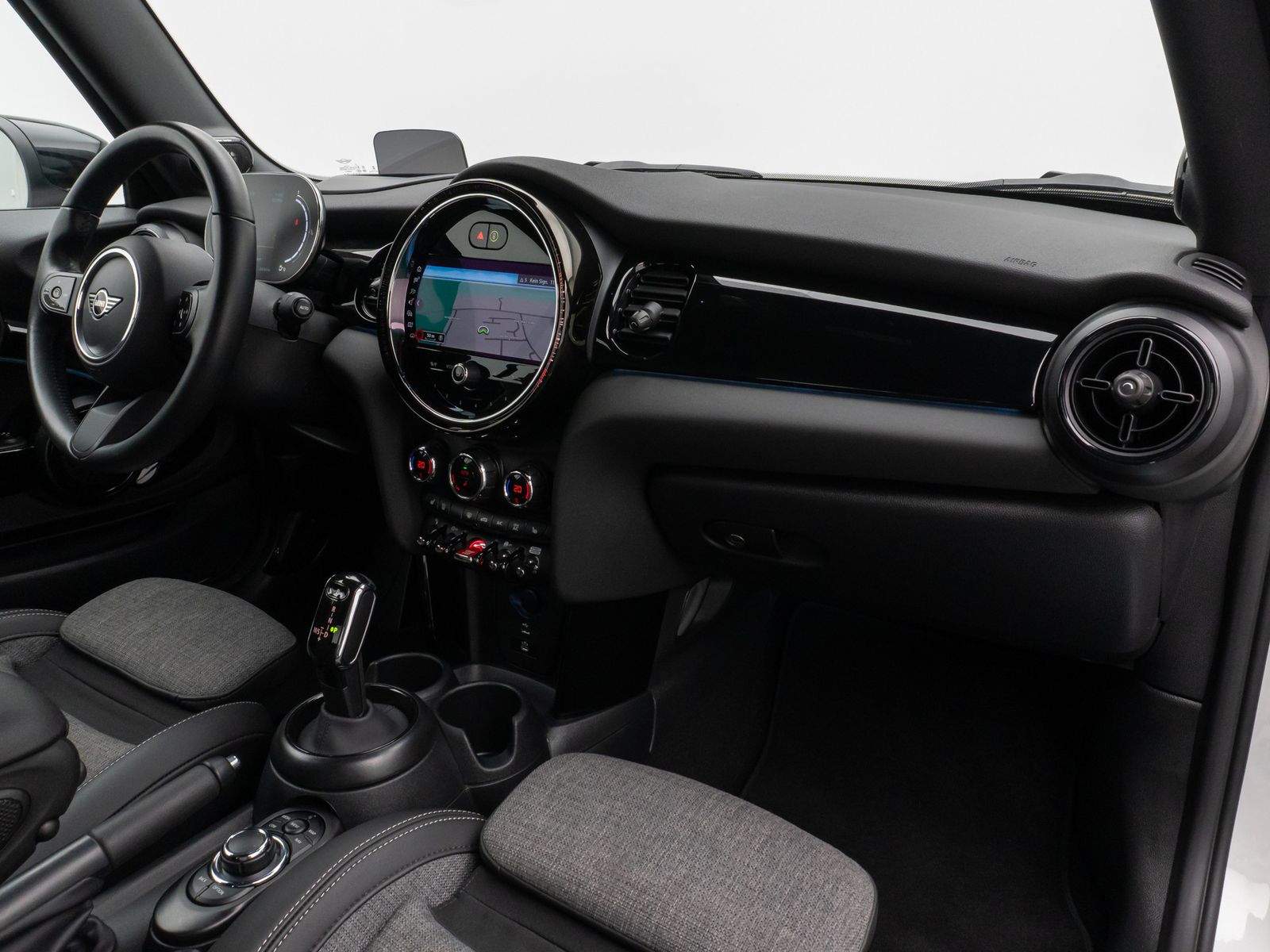 Fahrzeugabbildung MINI Cooper Cabrio Kamera HUD H/K Komfort Sport Voll