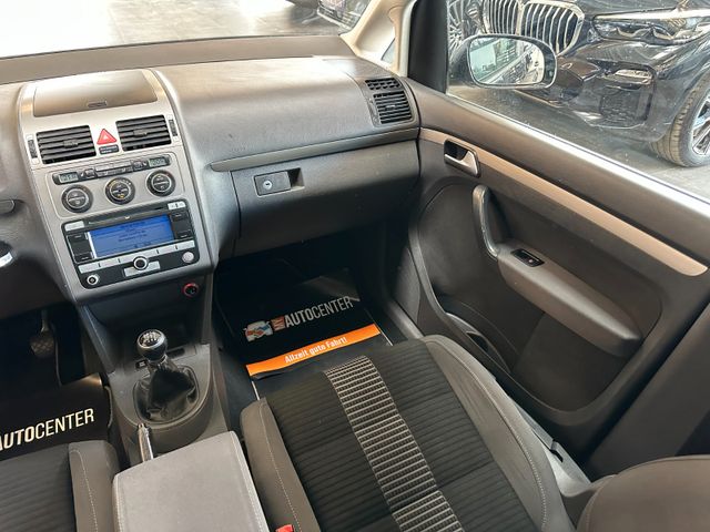 MYAUTOCENTER – Gebraucht- und Jahreswagen mit Werkstattservice in Pfaffenhofen Volkswagen Touran United *Navi*Sitzh*TÜV 0527*
