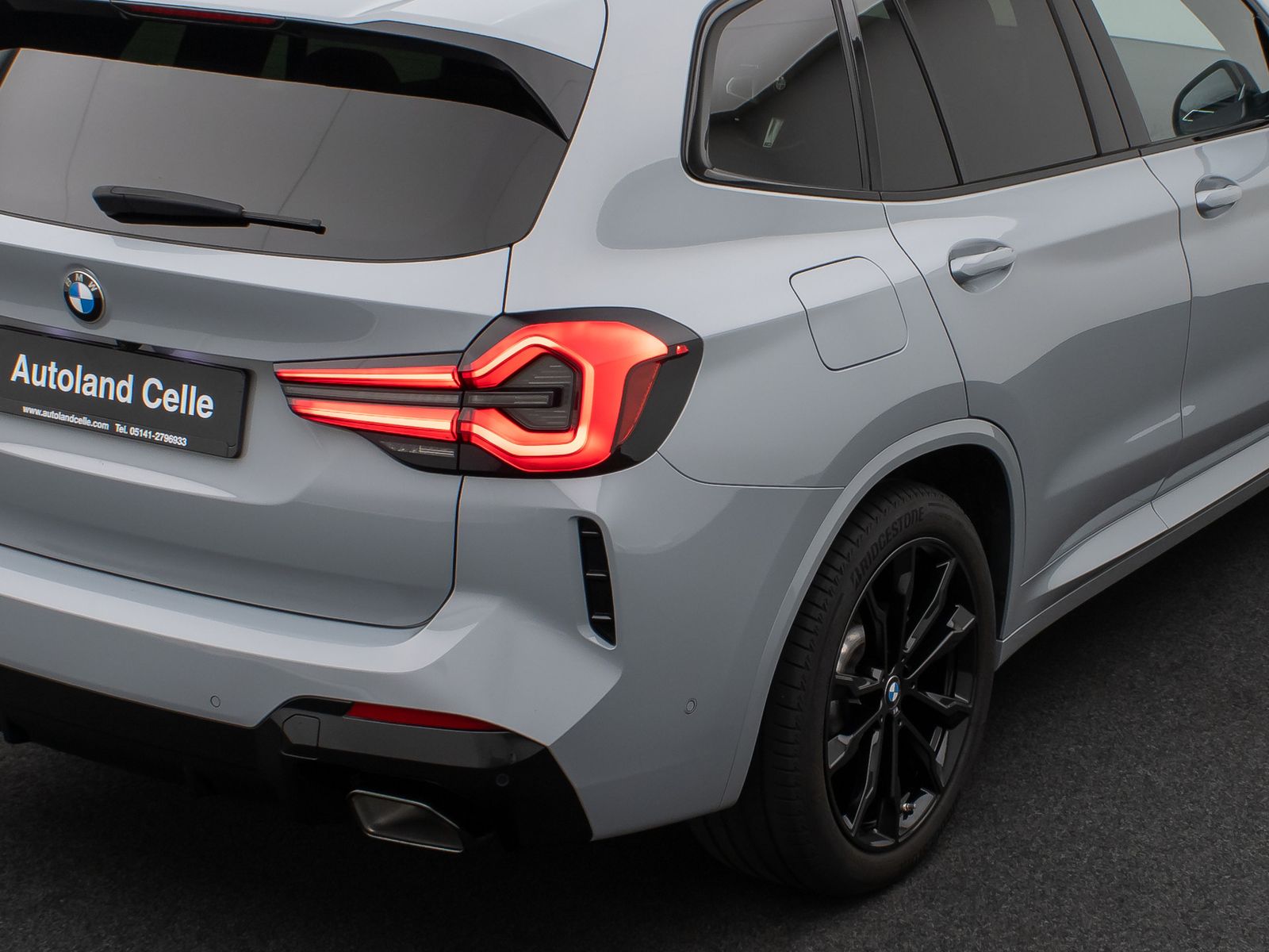 Fahrzeugabbildung BMW X3 xD20i M Sport HiFi Kamera DAB Panorama 20Zoll