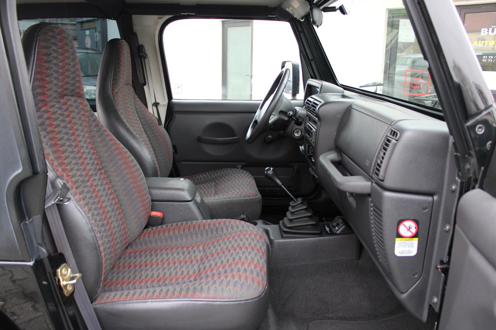 Jeep Wrangler 4.0 Sport | 169 ch | BVM | GPL | Hard-top | Différentiel autobloquant | 8 pneus | CT neuf