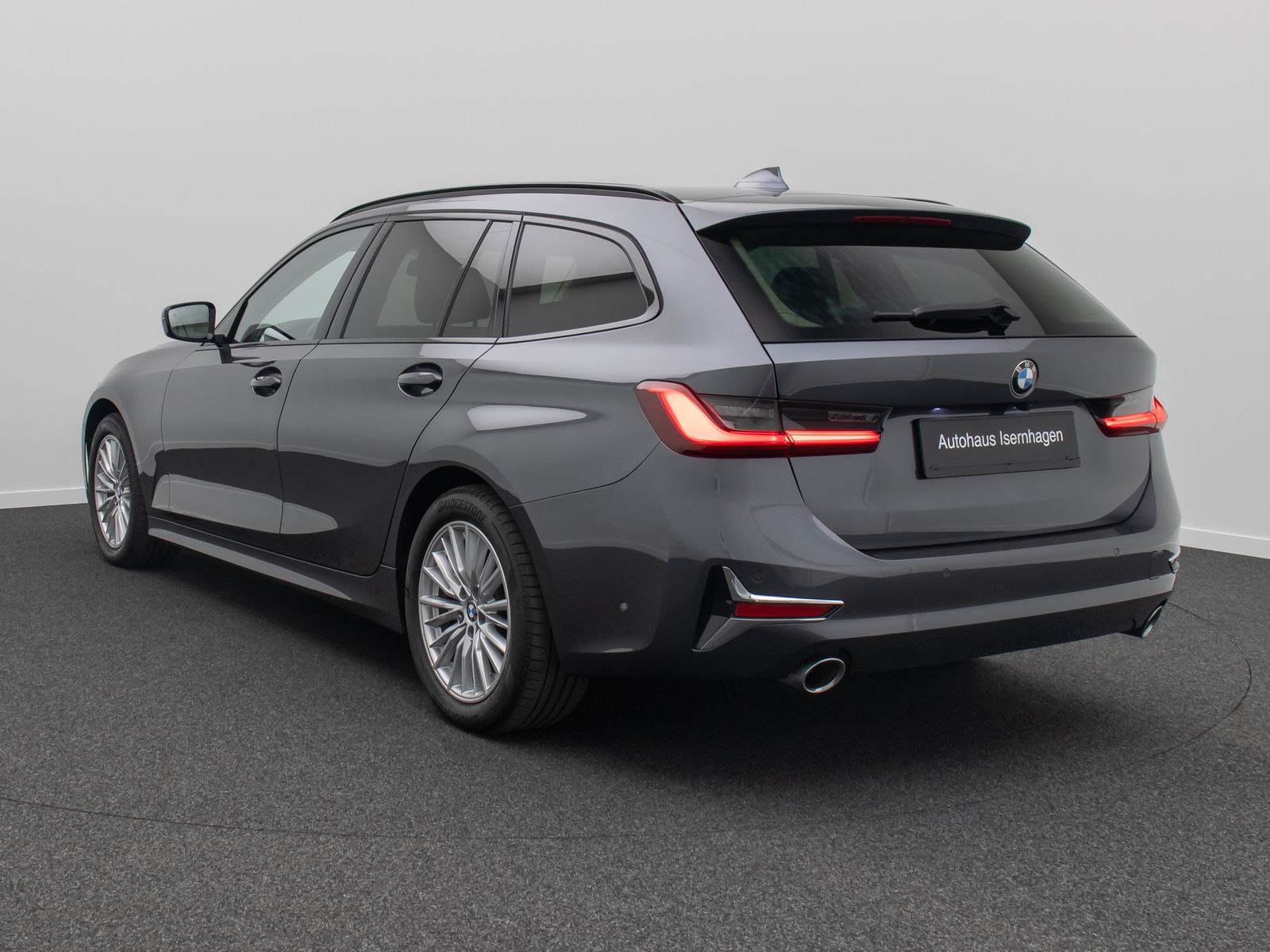 Fahrzeugabbildung BMW 320d Luxury Line HUD DAB Laser Kamera HiFi Leder