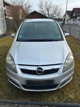 Opel Zafira 1.9 CDTI - 7 Sitzer - Opel Zafira aus 2005 mit Diesel-Antrieb