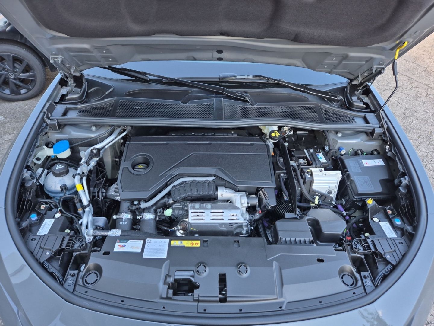 Peugeot 408 - Bild 14