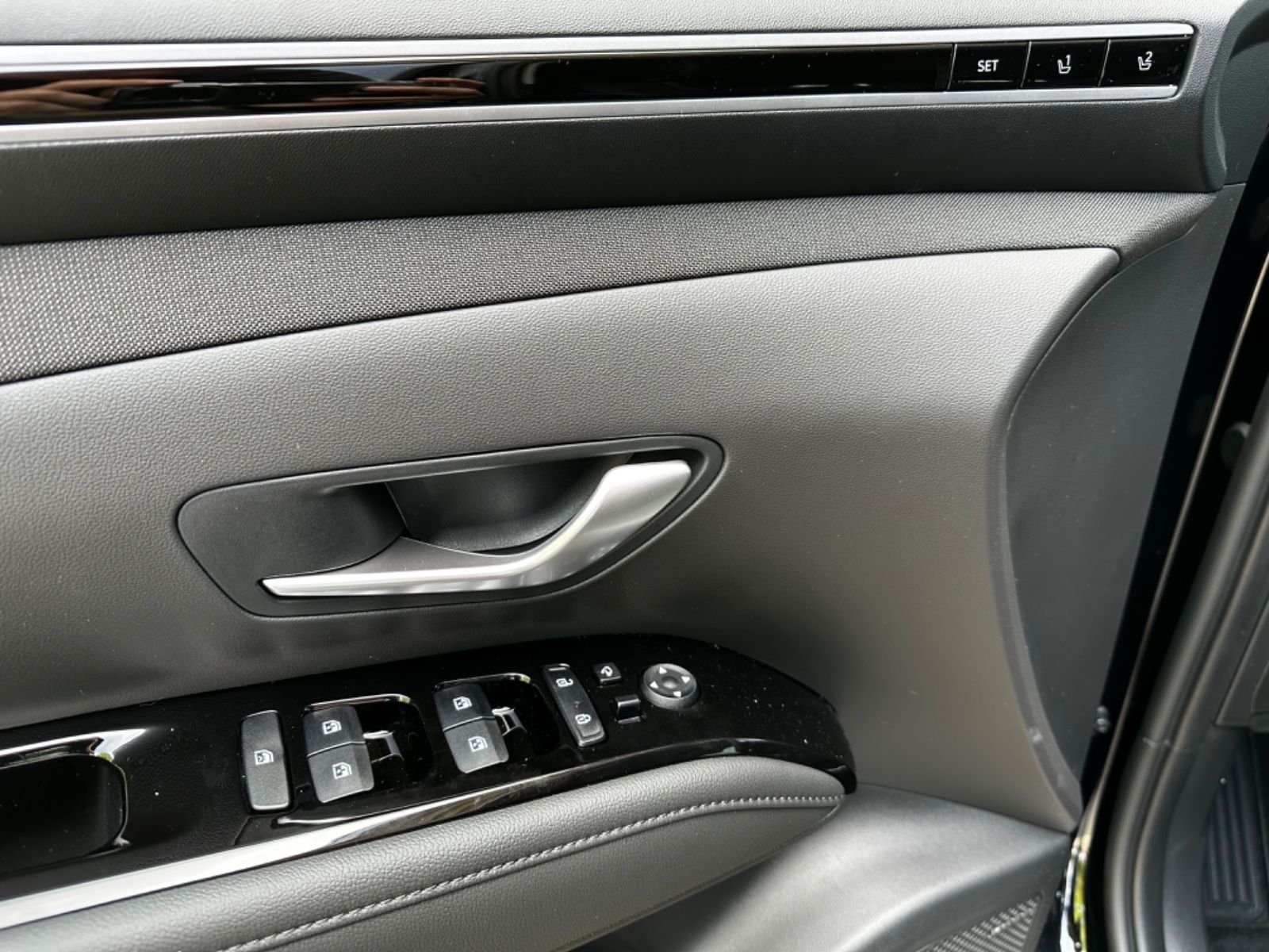 Fahrzeugabbildung Hyundai TUCSON 1.6 T-GDI PHEV 4WD PRIME ASSISTENZPAKET +