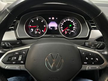 Volkswagen Passat - 10