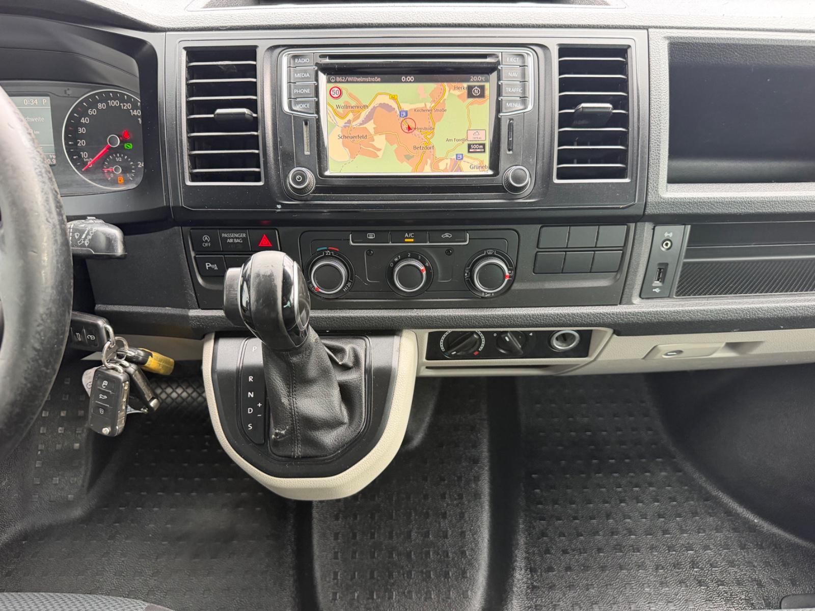 Volkswagen T6 Transporter 2.0 ZDI Kombi lang DSG 8-Sitzer