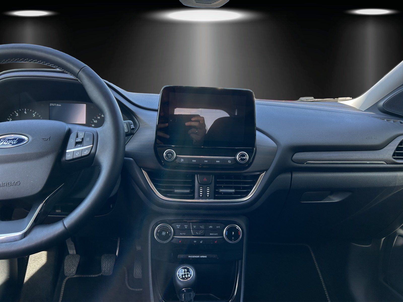Fahrzeugabbildung Ford Puma Titanium X MHEV Navi Winter Paket PDC