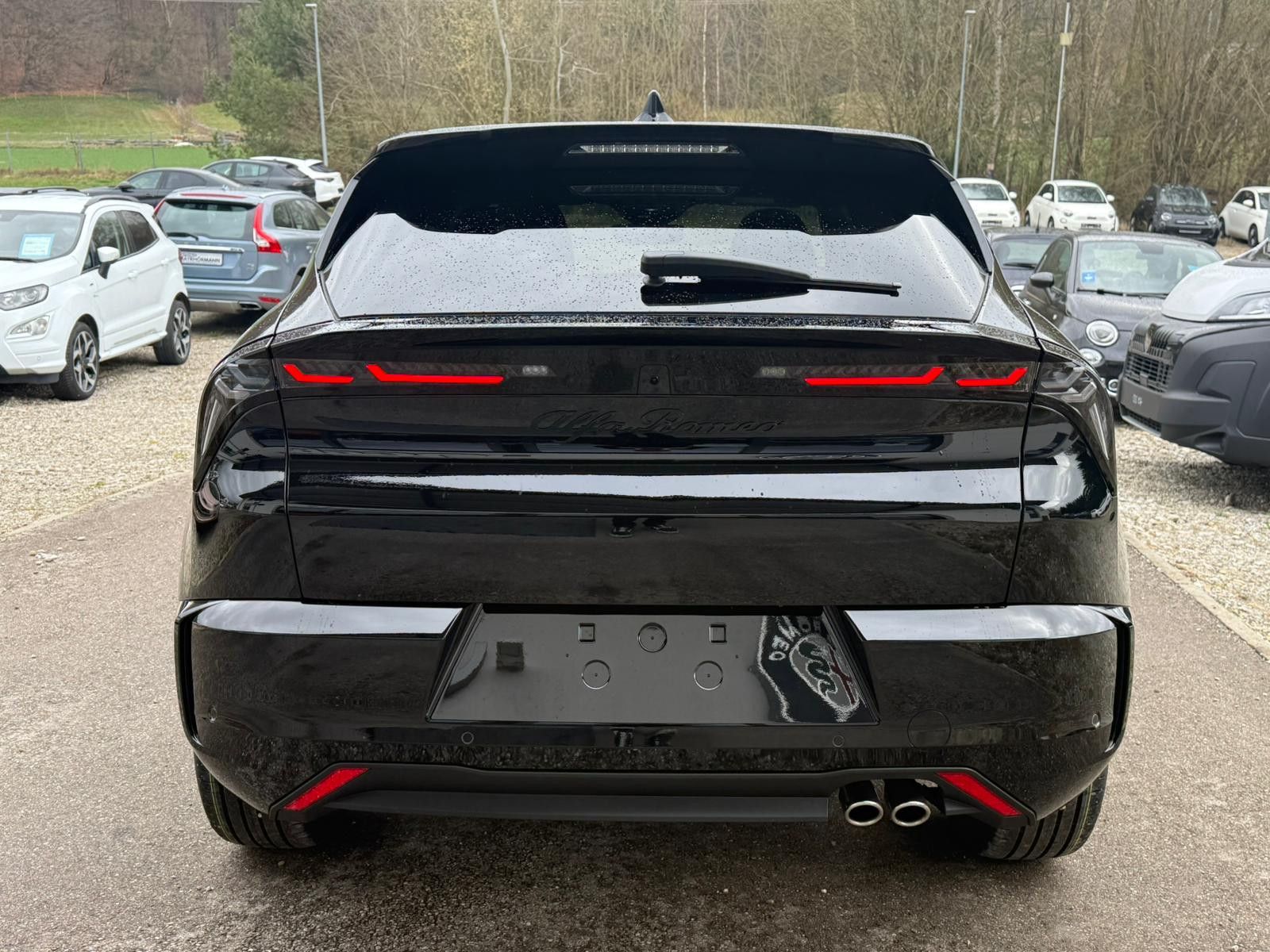 Fahrzeugabbildung Alfa Romeo Junior Ibrida 1.2 VGT 48V-Hybrid 107 kW Ti