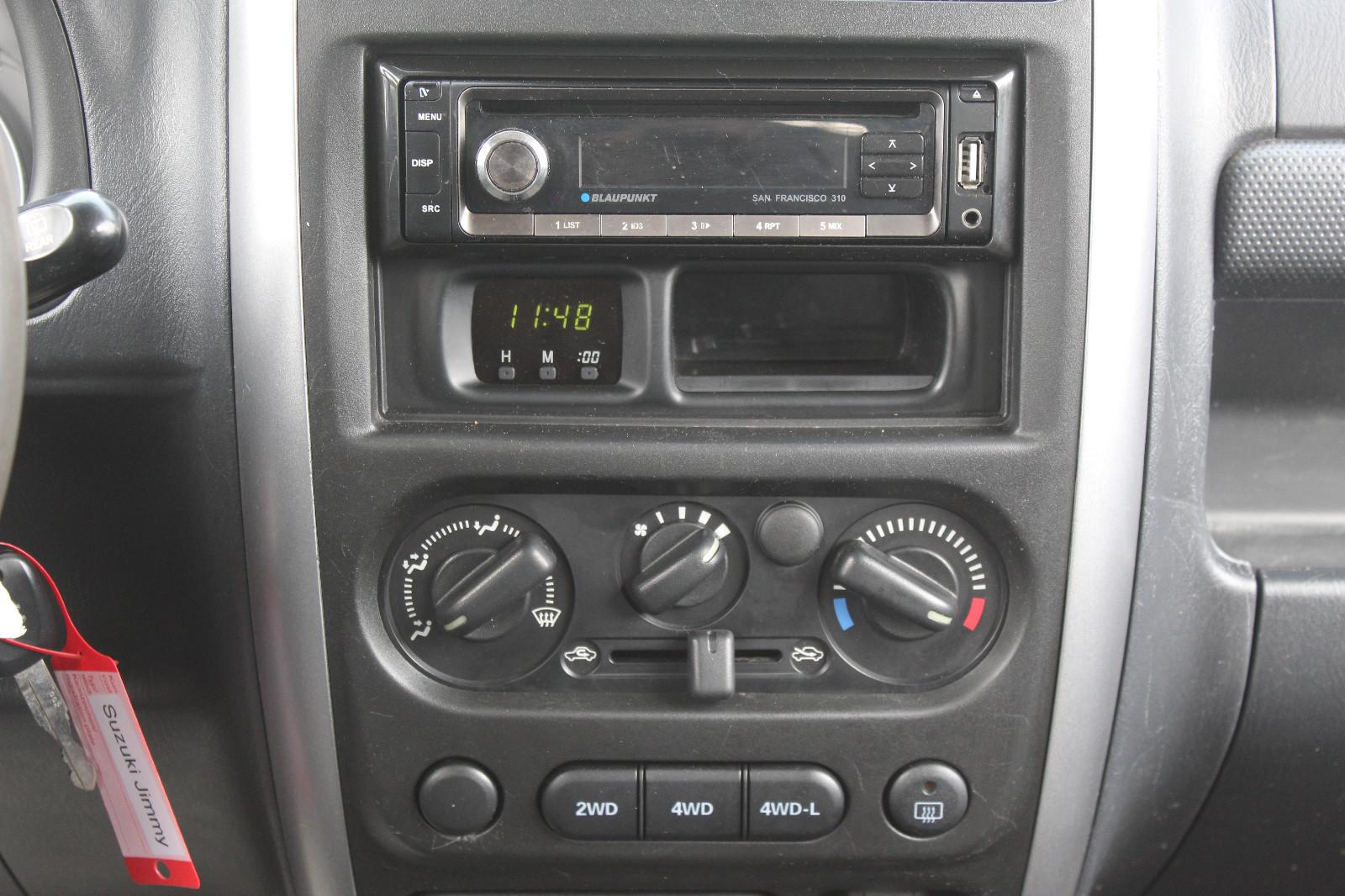 SUZUKI JIMNY - RANGER - 86 CV - PREMIERE MAIN- ATTELAGE