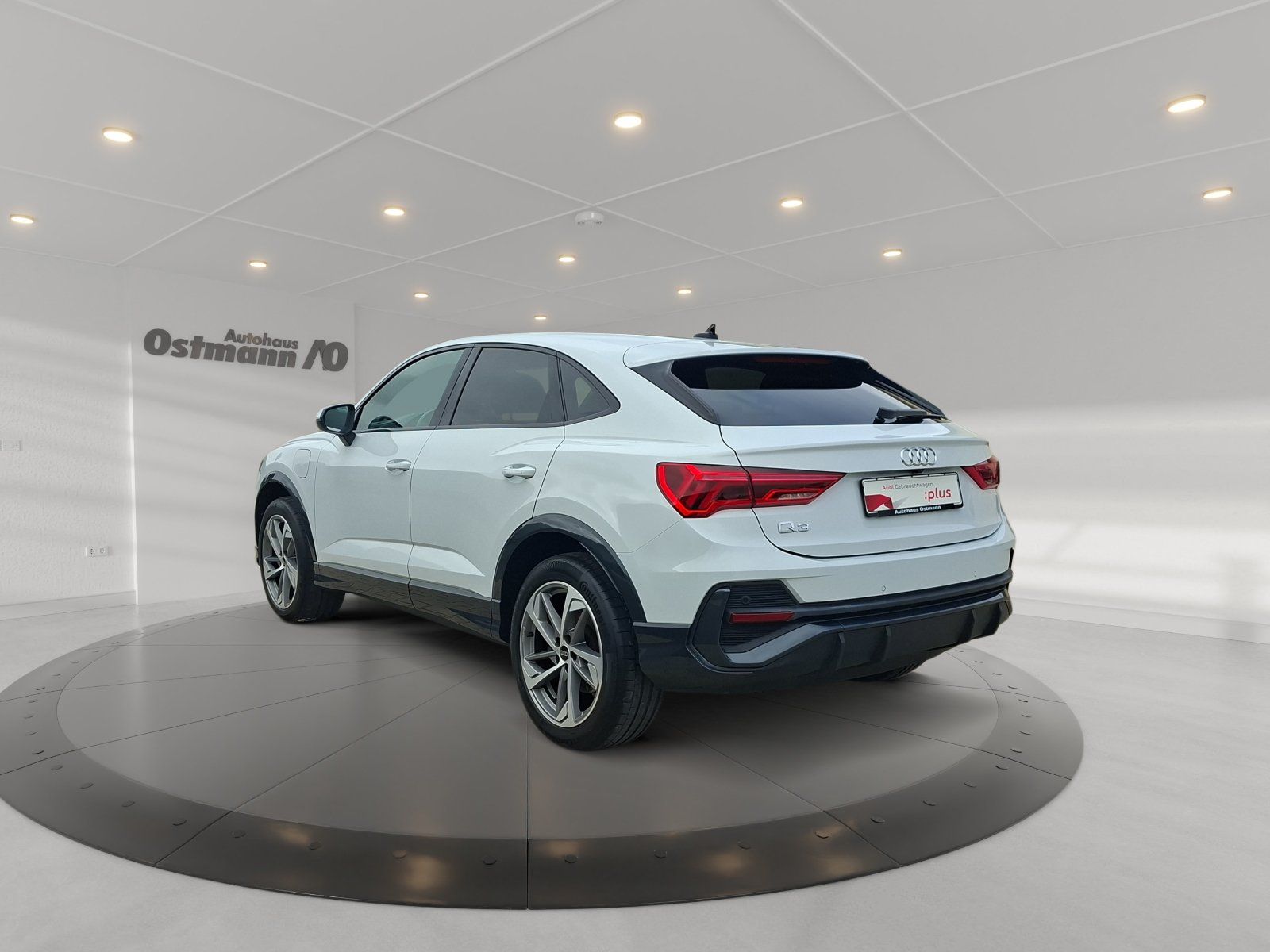 Audi Q3 Sportback 45 TFSI e AHK S-Line RFK CarPlay foto 4