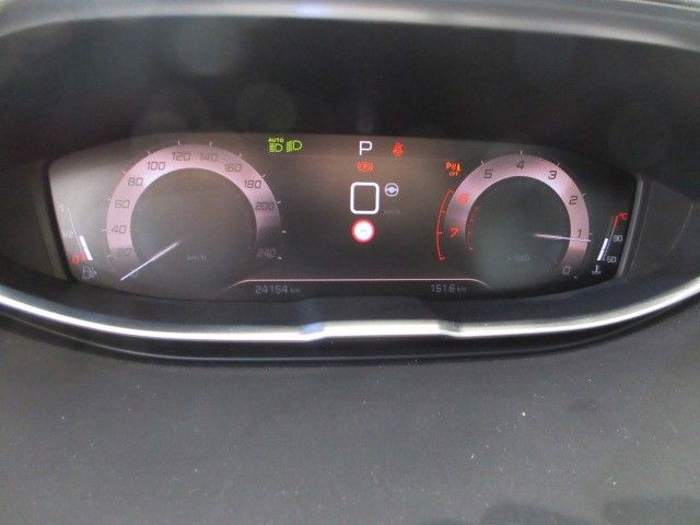 Fahrzeugabbildung Peugeot 5008 GT 1.2T NAVI/LED/SHZ/LEDER/PDC+CAM/PARKASS.