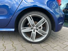 Fahrzeugabbildung Audi A1 1.4 TFSI S-Line Sportback *XENON*SHZ*KLIMA*