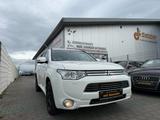 Mitsubishi Outlander PHEV Instyle 4WD - Mitsubishi Outlander: Instyle