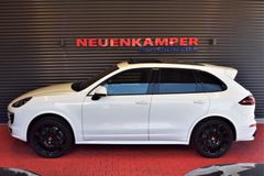 Fahrzeugabbildung Porsche Cayenne Diesel Platinum Edition Sport Design 1Hd