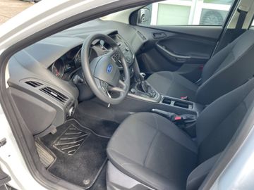 Ford Focus - 11