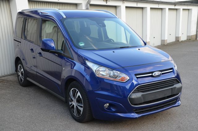 Ford Tourneo Connect Titanium Pano Klima PDC AHK