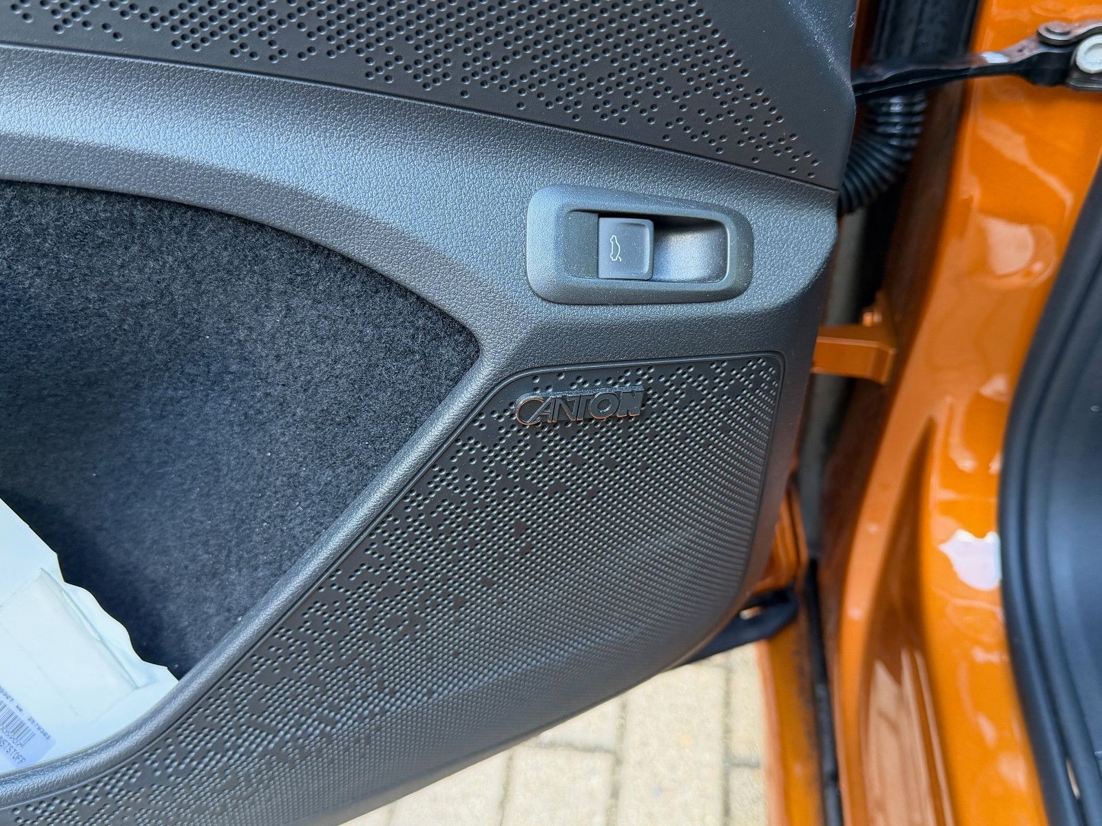 Fahrzeugabbildung SKODA Enyaq RS*ACC*SZHZNG*NAVI*360°*CARPLAY*AMBIENTE*