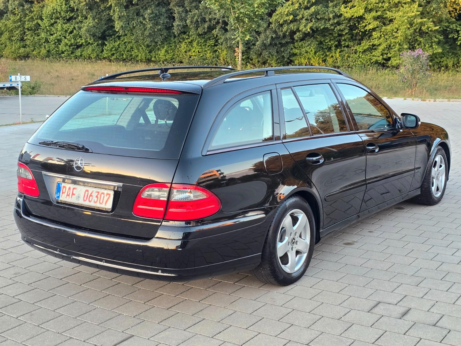 Mercedes-Benz E200 2009 — photo 6
