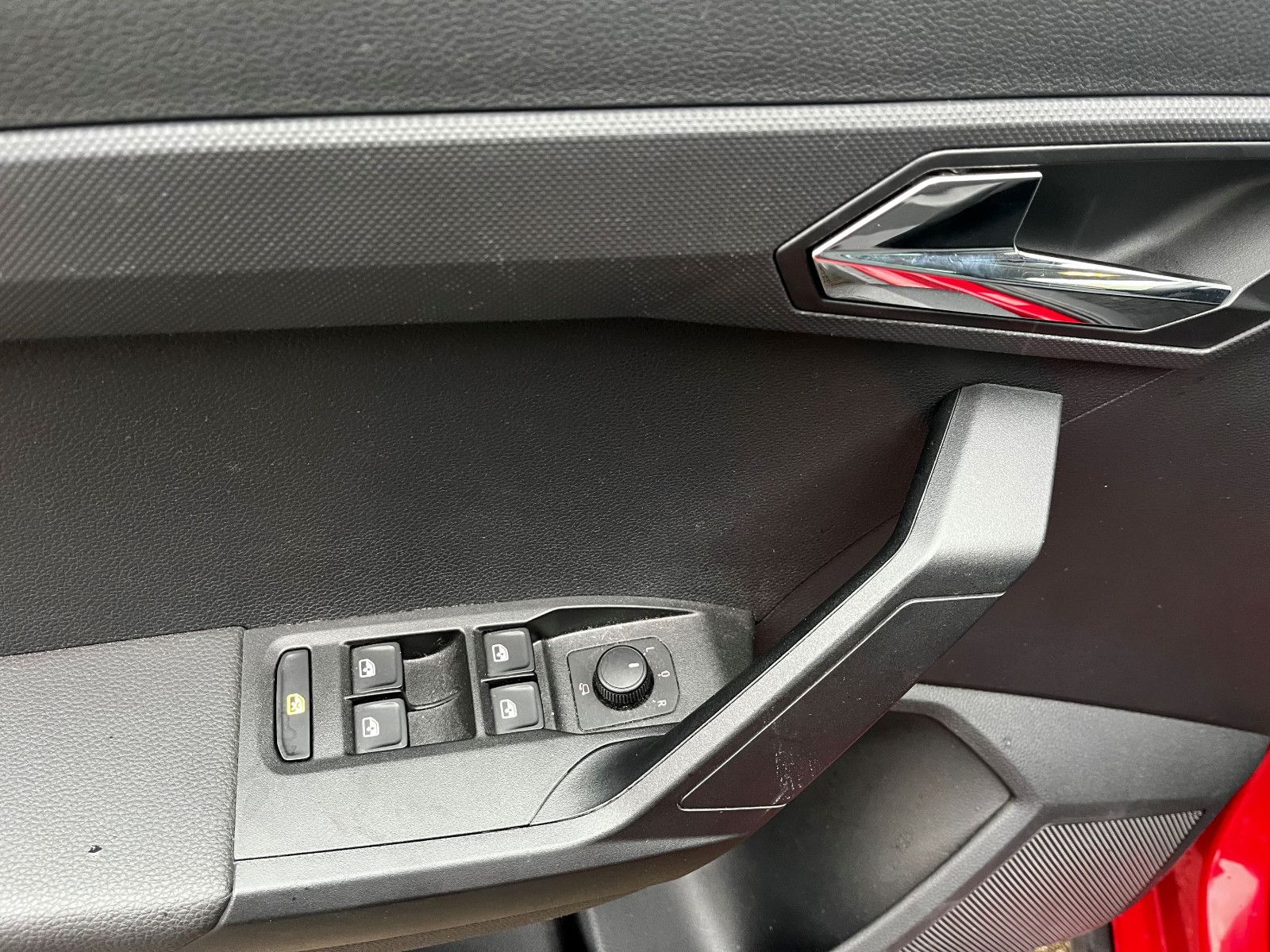 Fahrzeugabbildung SEAT Arona Style 70 KW LED 17" PDC SHZ BT USB