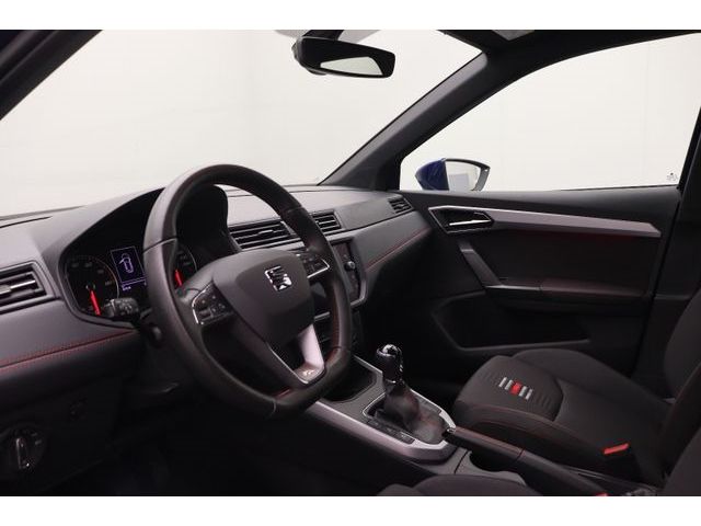 Fahrzeugabbildung SEAT Arona 1.5 FR-Design NAVI AHK KAMERA