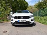 Volkswagen T-Roc 1.0 TSI OPF Navi Scheckheft Apple/Android - Volkswagen T-Roc: Von Privat