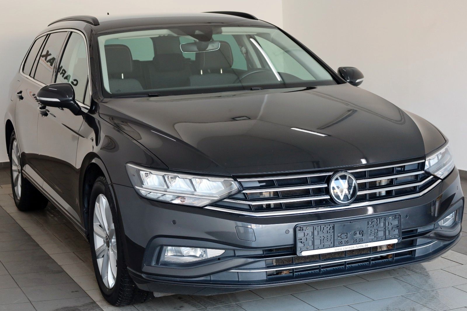 Fahrzeugabbildung Volkswagen Passat Variant DSG Navi,LED,ACC,SH,PDC.AHK,SR+WR