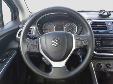 Fotografie 11 des Suzuki SX4 S-Cross Anhängerkupplung Freisprech