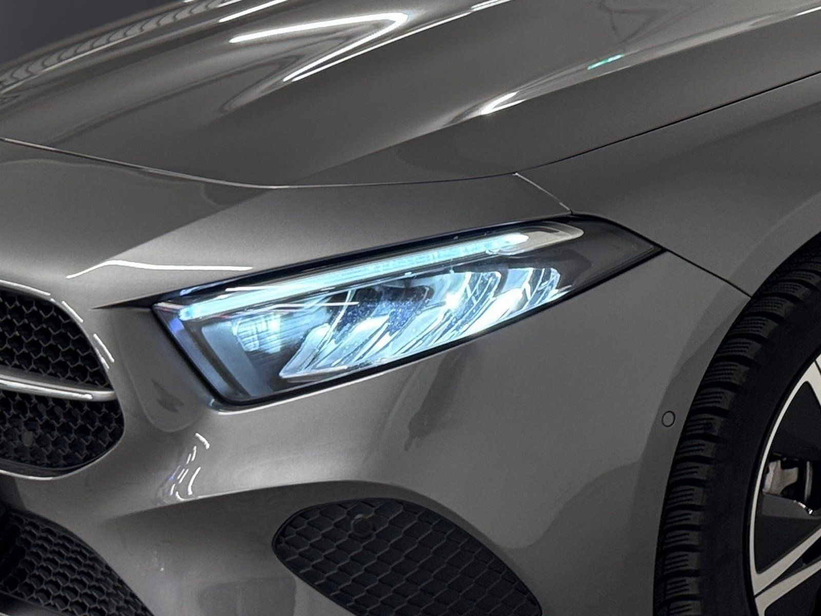 Fahrzeugabbildung Mercedes-Benz A 250 e Progressive*11KW*LED*Kamera*CarPlay*PDC*