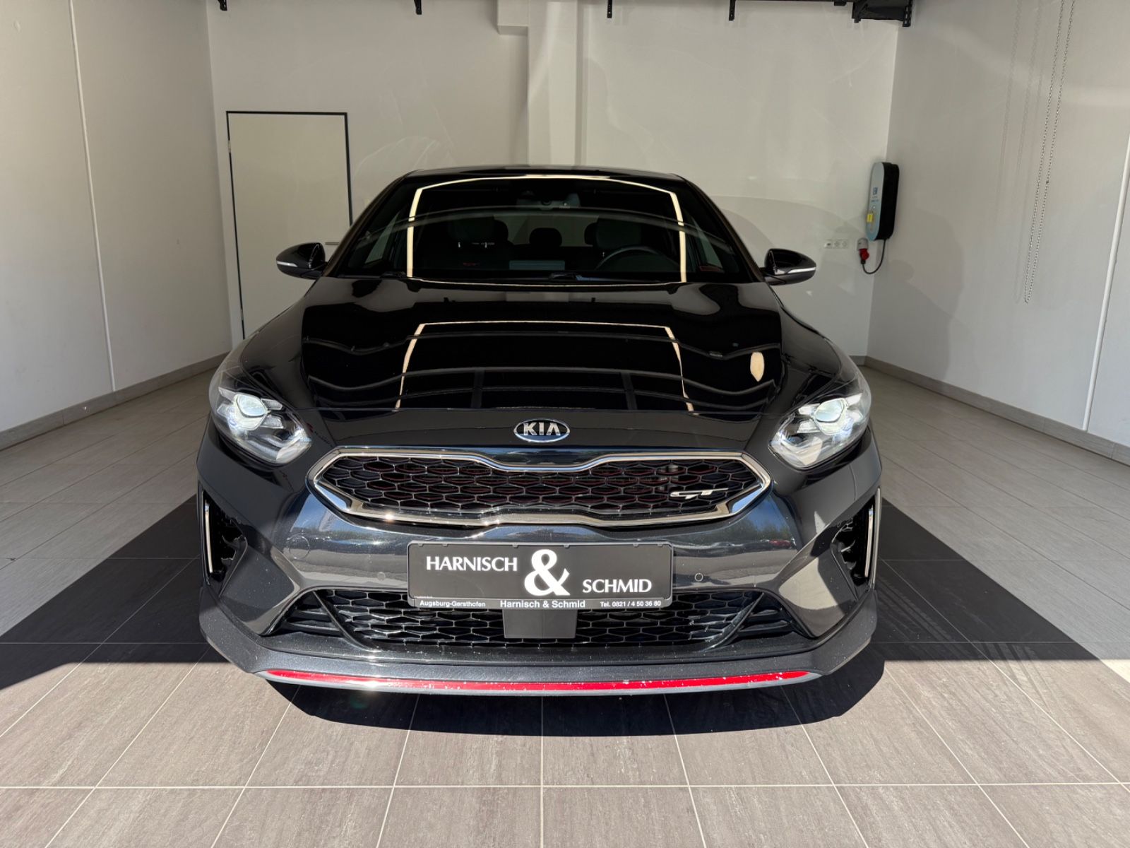 Fahrzeugabbildung Kia Ceed GT 1.6T GT DCT-Navi,Automatik,Klimaauto.