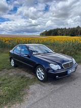 Mercedes-Benz Mercedes w203 C220 CDI - Mercedes-Benz C 220 mit Diesel-Antrieb: Limousine, W203 Cdi