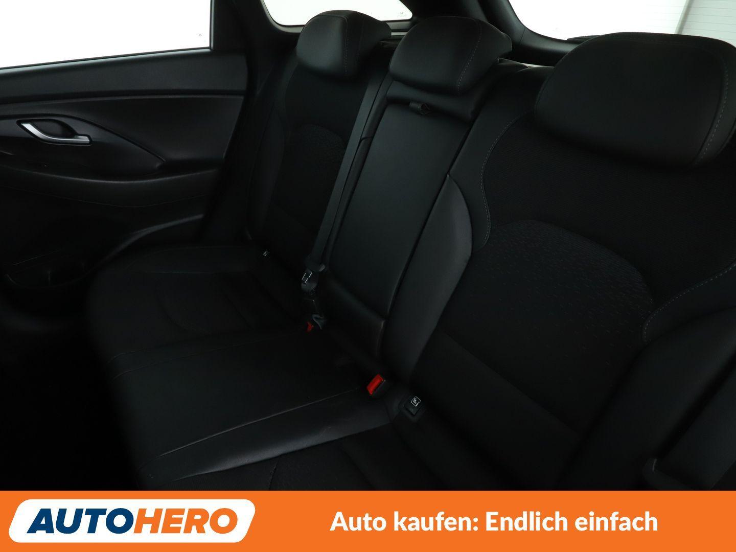 Hyundai i30 1.4 TGDI Premium Aut.*NAVI*LED*ACC*SPUR*